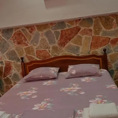 Ballkoni Vendégház Pilur